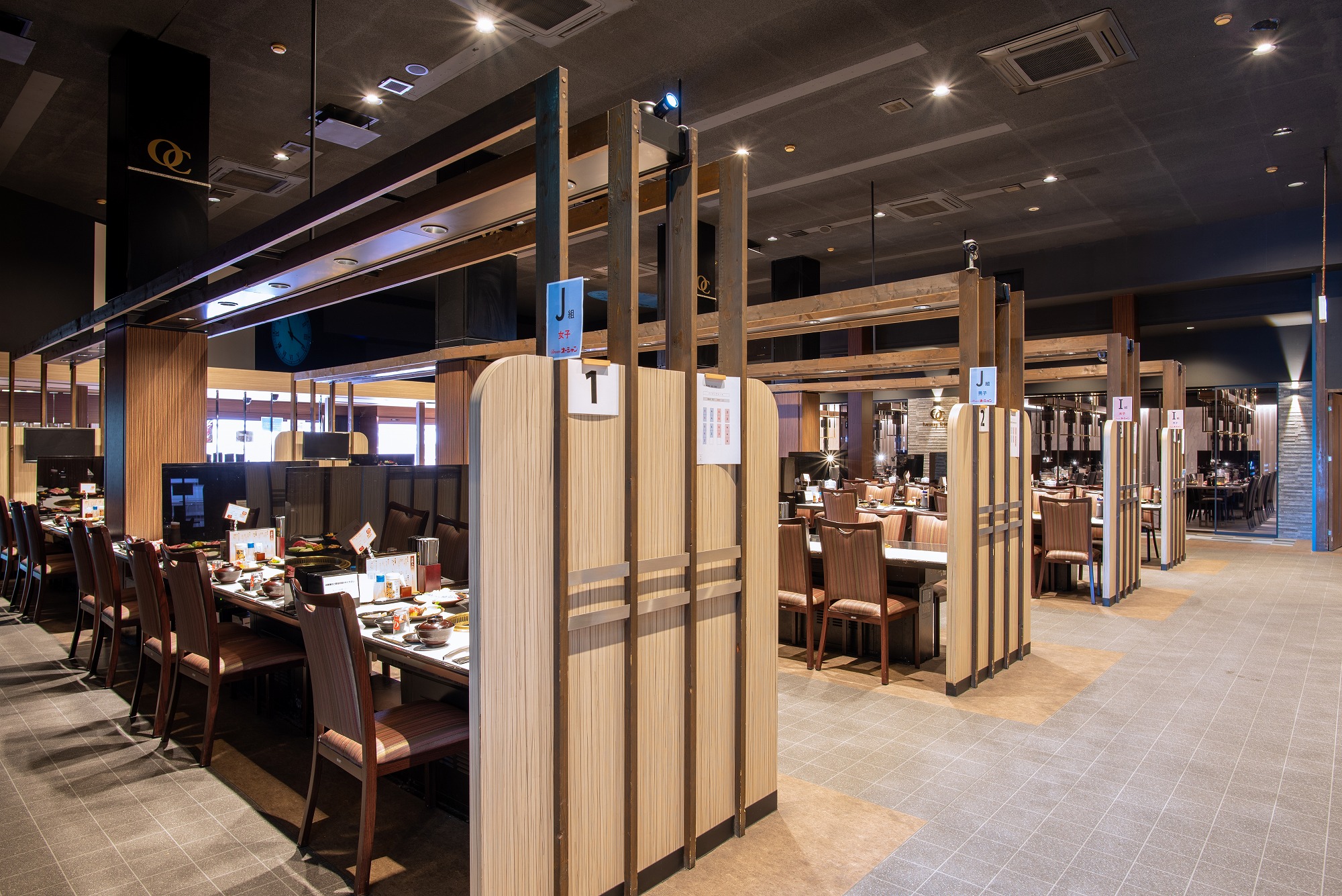 レストラン ドリームオーシャン店内テーブル席２