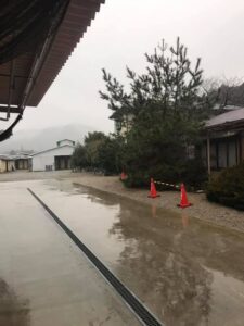 松阪牛牧場の雨