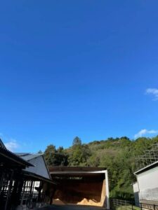 松阪牛牧場からの青空