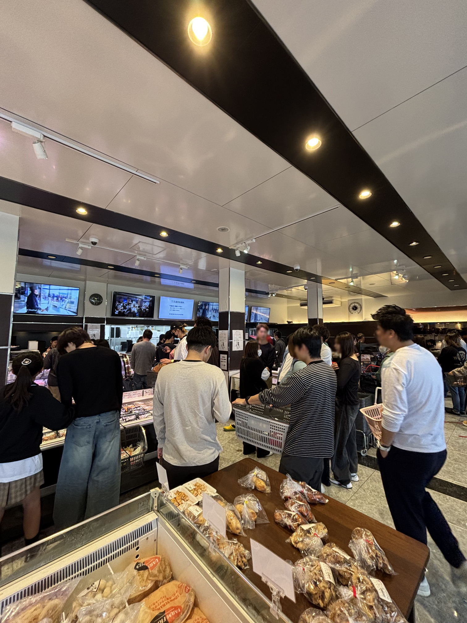 ➁ゴールデンウイークの連休期間中の三重県松阪市の精肉店 霜ふり本舗